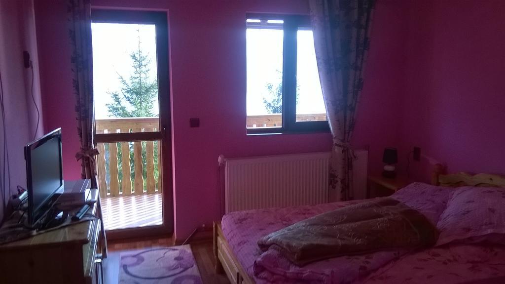 Готель Casa Edy Колібіца Екстер'єр фото