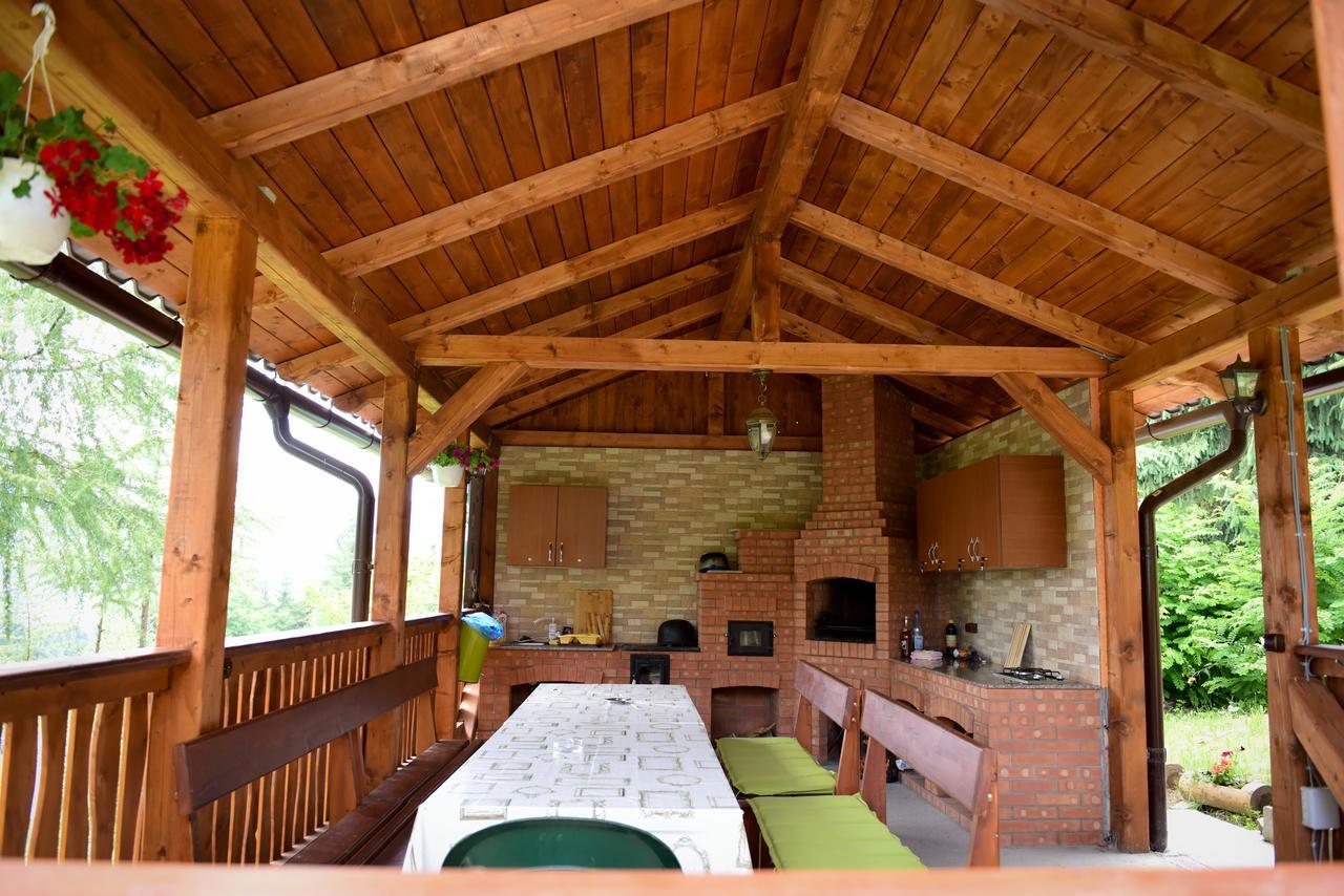 Готель Casa Edy Колібіца Екстер'єр фото