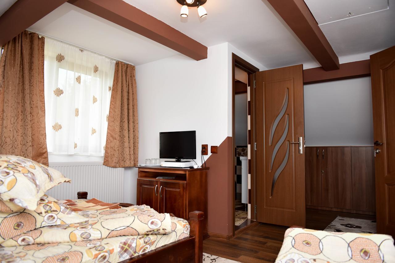 Готель Casa Edy Колібіца Екстер'єр фото