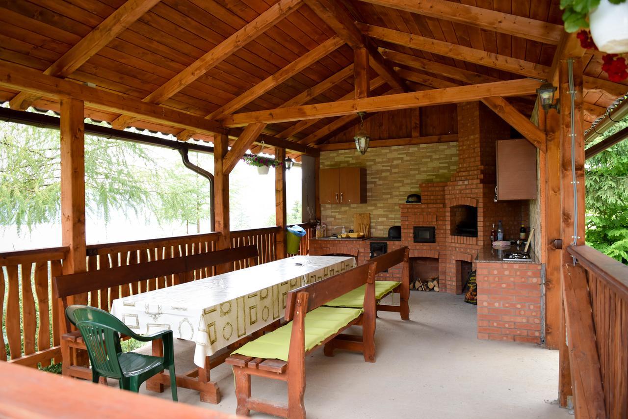 Готель Casa Edy Колібіца Екстер'єр фото